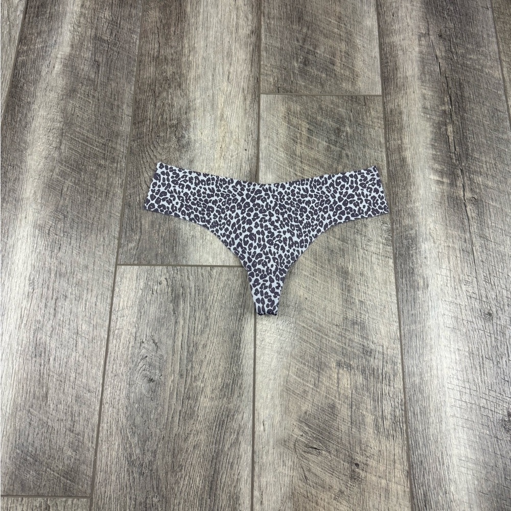 VS Grey Animal‎ Print Thong